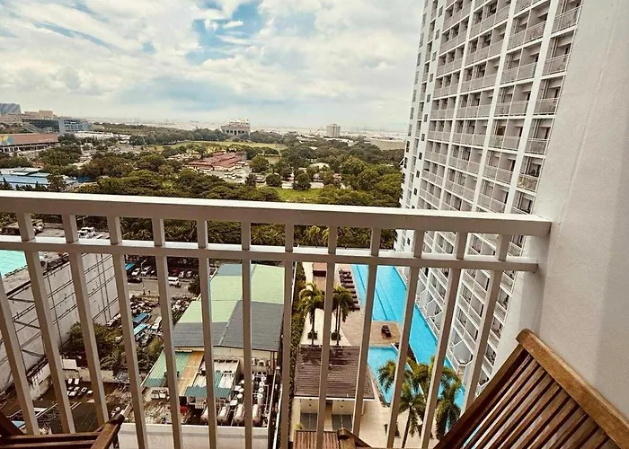 Aparthotel Breeze Staycation By Charmed