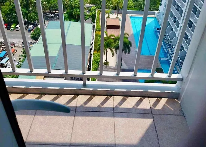 Breeze Staycation By Charmed Aparthotel Manila
