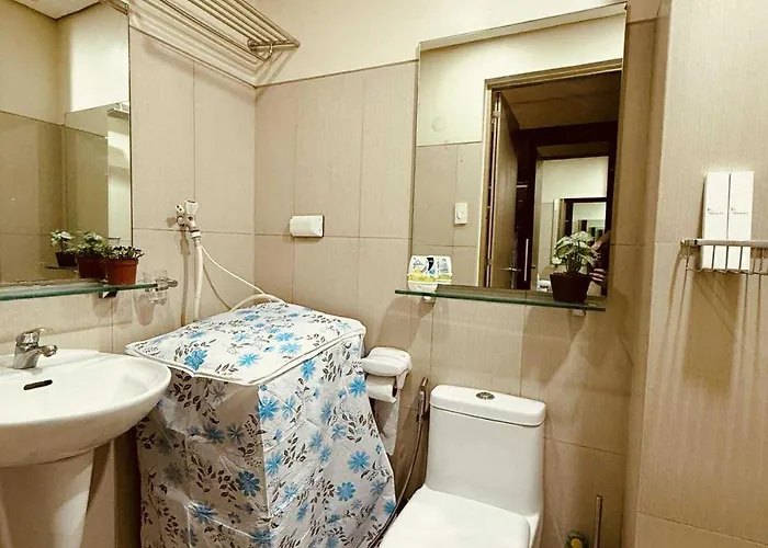 Breeze Staycation By Charmed Manila